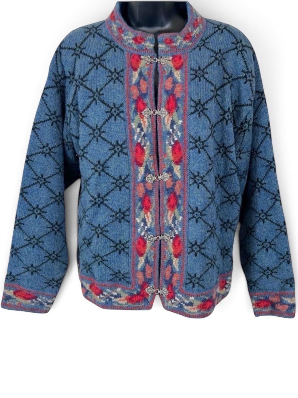 Vintage Icelandic Design Floral Embroidery Wool Cardigan Sweater